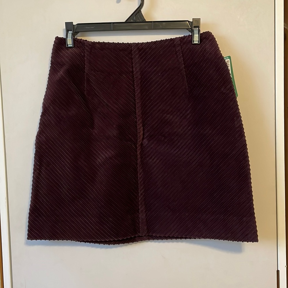 Icone  eggplant cord skirt sz small NWT